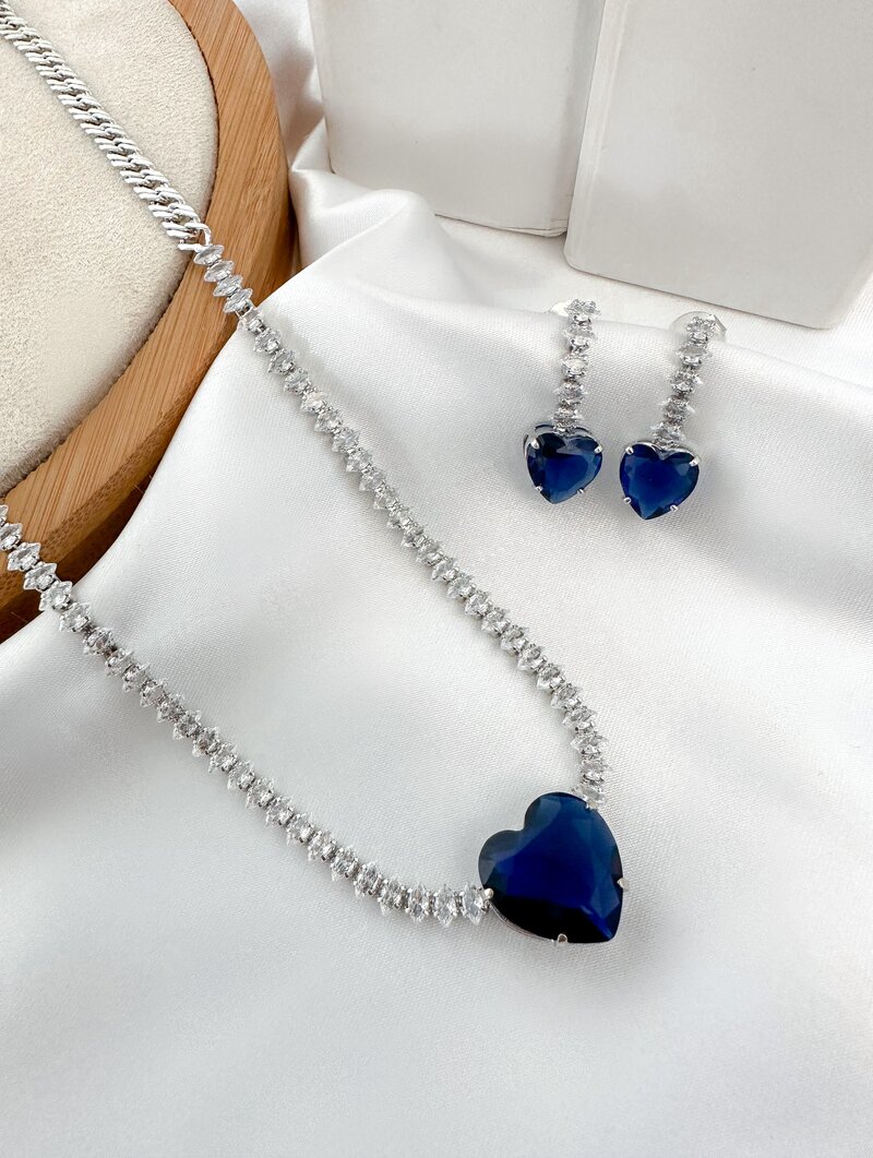 Conjunto Colar e Brinco Folheado a Ouro 18k e Prata Corrente com Zircônias e Pingente Coração