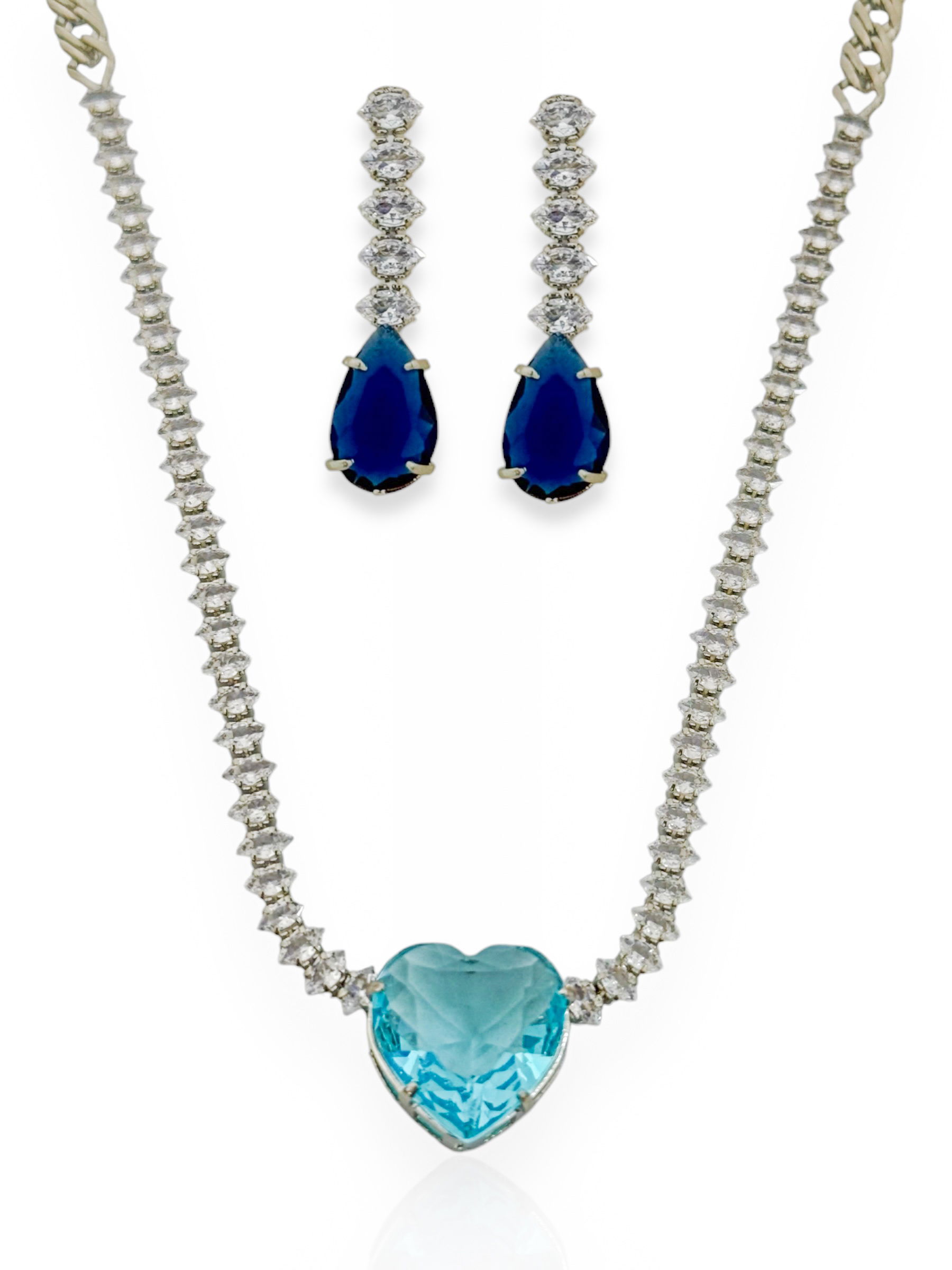 Conjunto Colar e Brinco Folheado a Ouro 18k e Prata Corrente com Zircônias e Pingente Coração