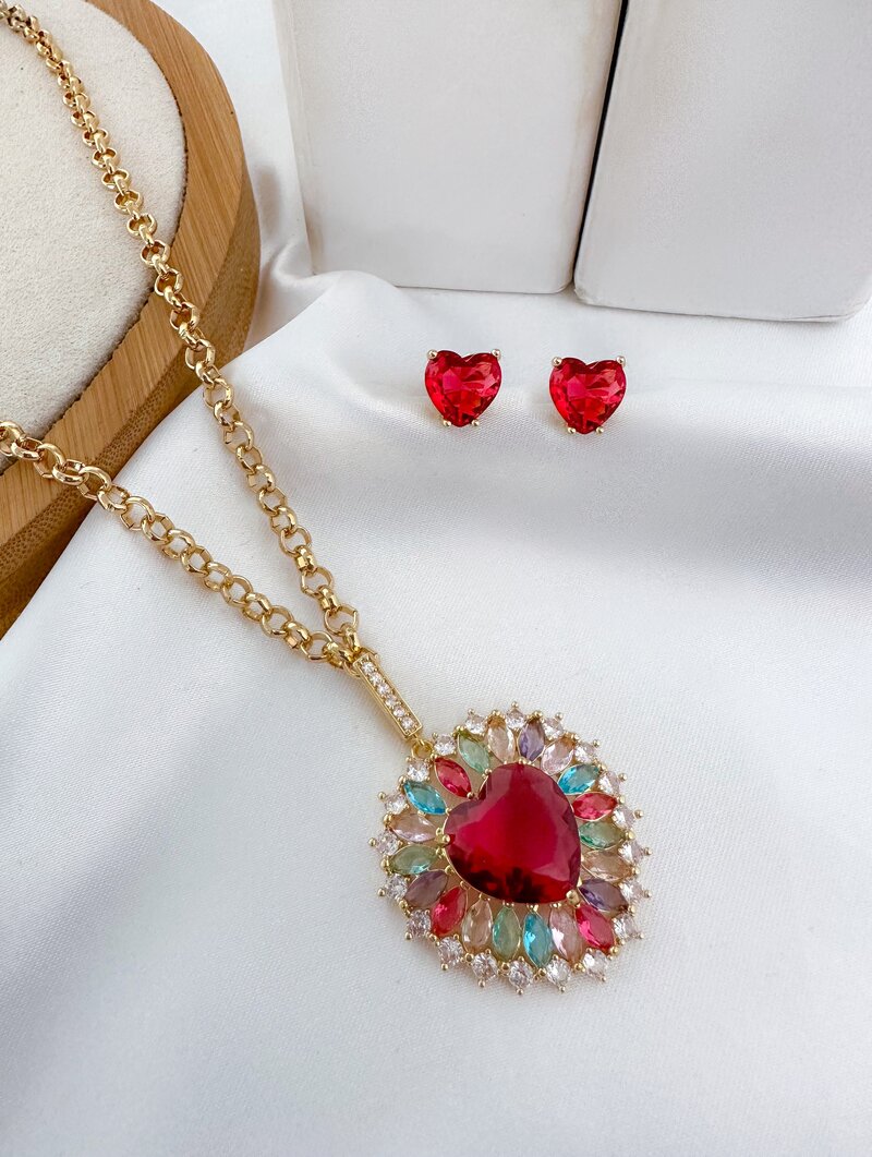 Conjunto Colar e Brinco Folheado a Ouro 18k e Prata Elo Português com Pingente Coração