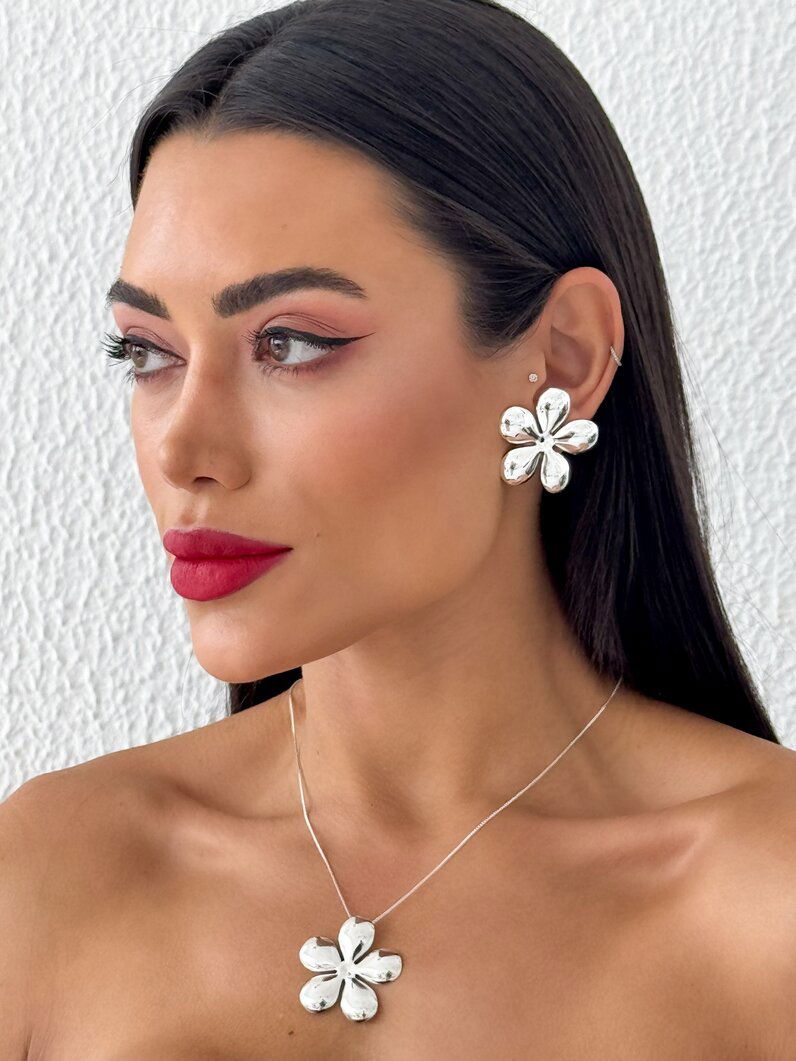 Conjunto Colar e Brinco Folheado a Ouro 18k e Prata Flor Max