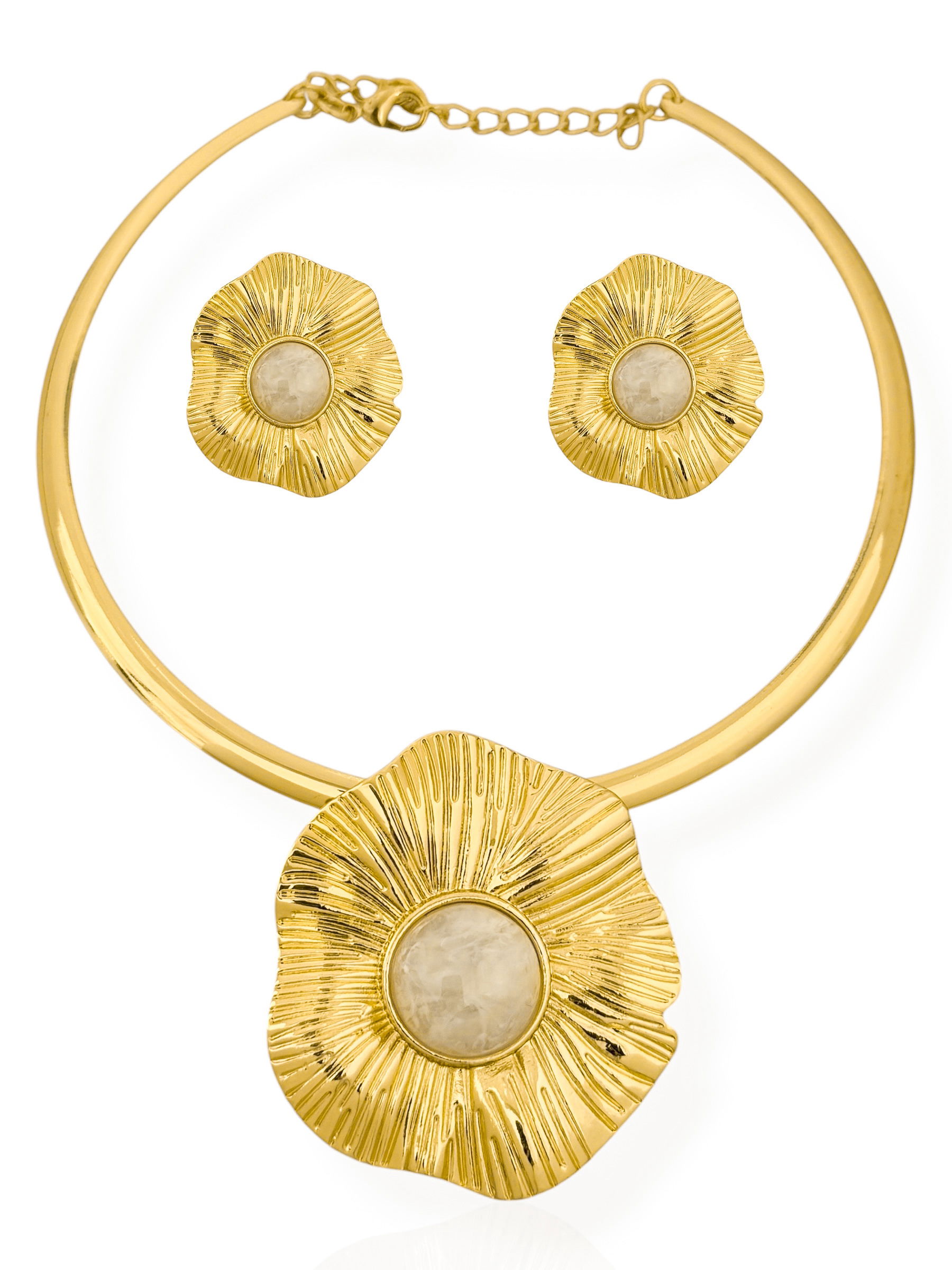 Conjunto Colar e Brinco Folheado a Ouro 18k e Prata Flor Texturizada com Pedras