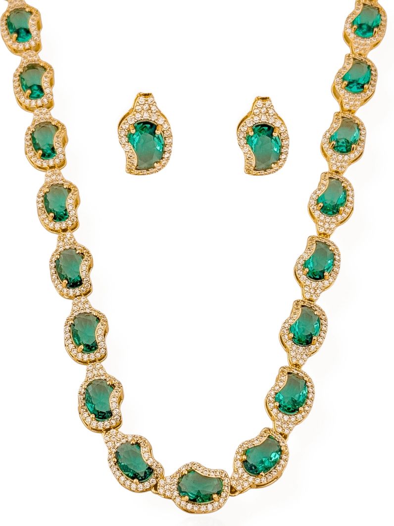 Conjunto Colar e Brinco Folheado a Ouro 18k e Prata Formas de Cristal Cravejado