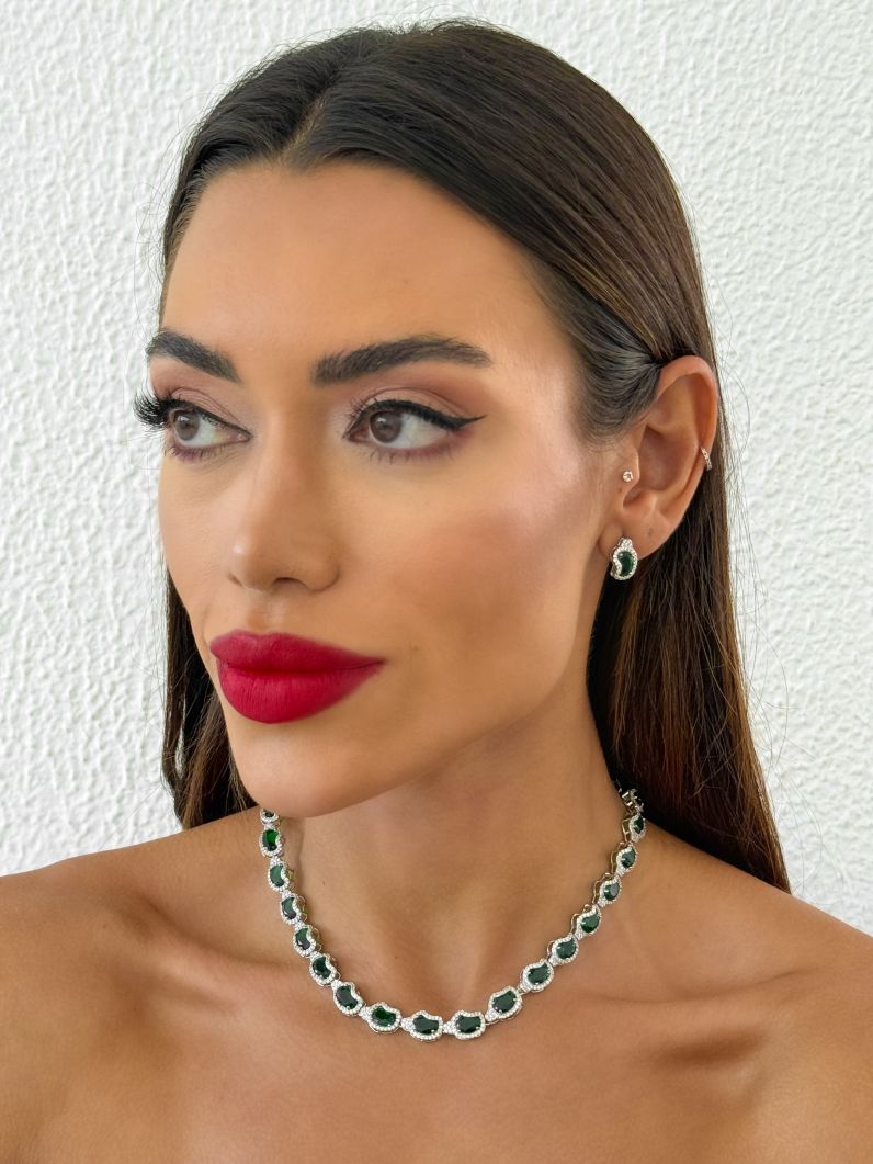 Conjunto Colar e Brinco Folheado a Ouro 18k e Prata Formas de Cristal Cravejado