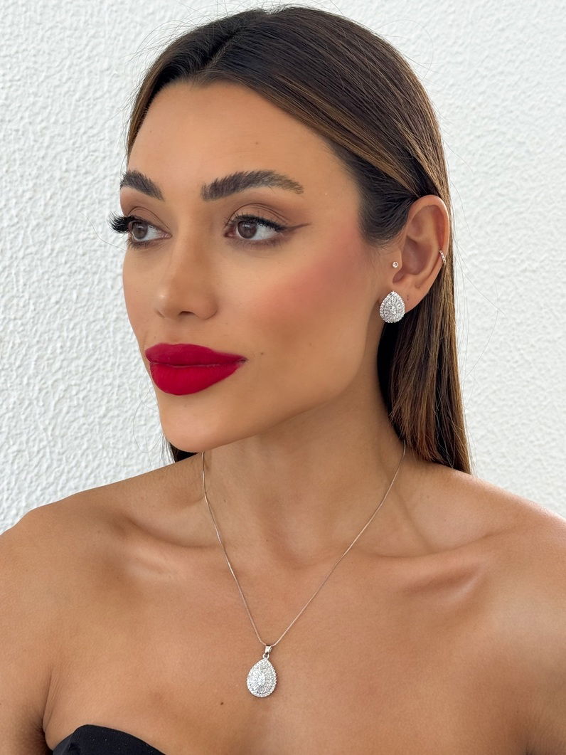 Conjunto Colar e Brinco Folheado a Ouro 18k e Prata Gota Cravejada