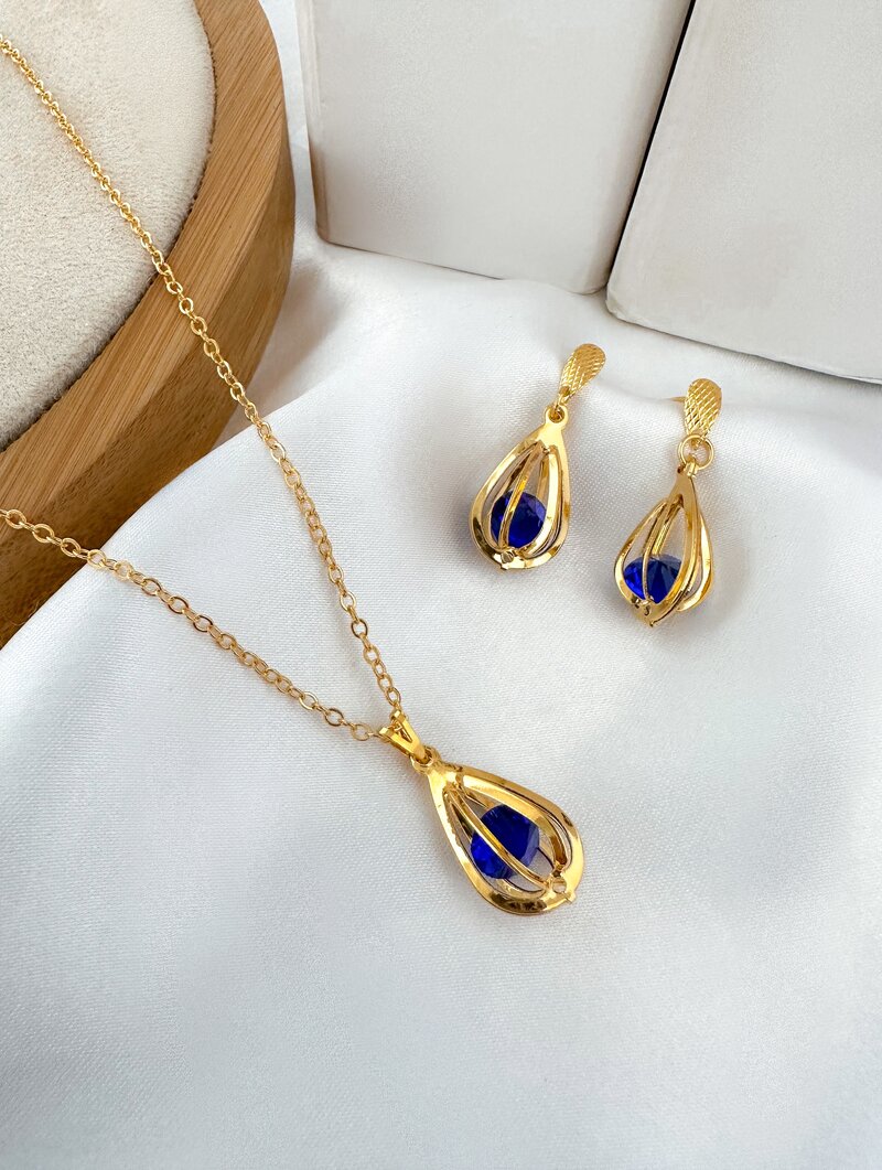 Conjunto Colar e Brinco Folheado a Ouro 18k e Prata Gota Vazada com Zircônia