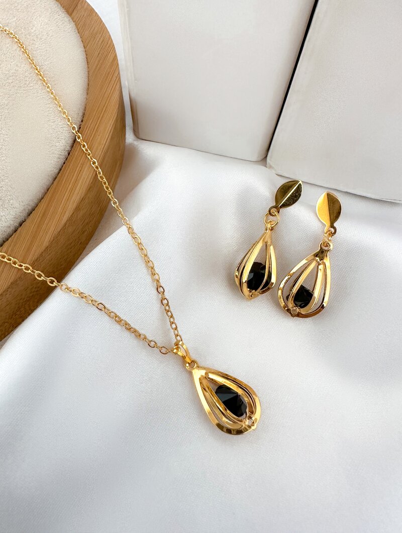 Conjunto Colar e Brinco Folheado a Ouro 18k e Prata Gota Vazada com Zircônia