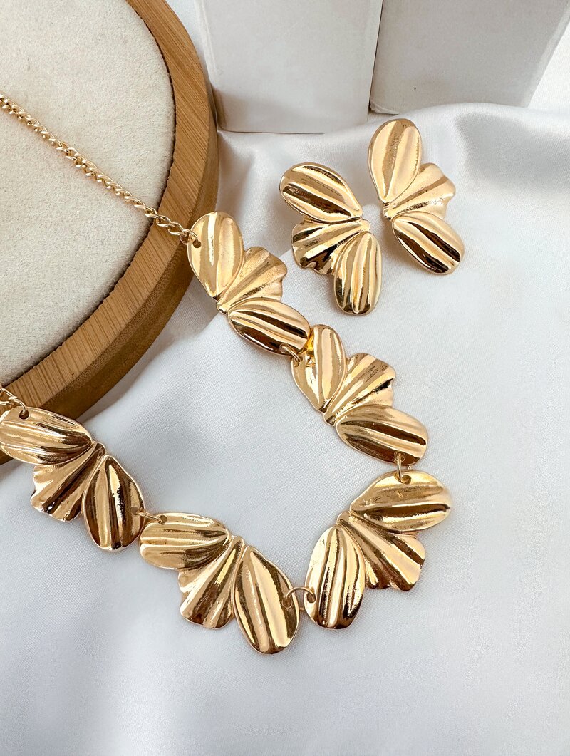 Conjunto Colar e Brinco Folheado a Ouro 18k e Prata Jasmin