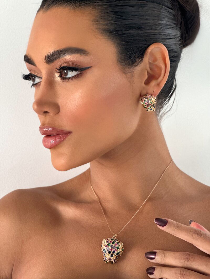 Conjunto Colar e Brinco Folheado a Ouro 18k e Prata Leopardo com Pedraria