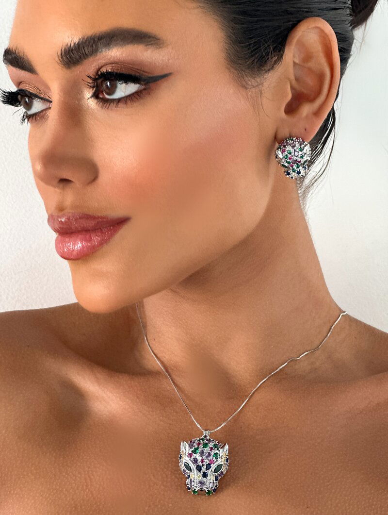 Conjunto Colar e Brinco Folheado a Ouro 18k e Prata Leopardo com Pedraria