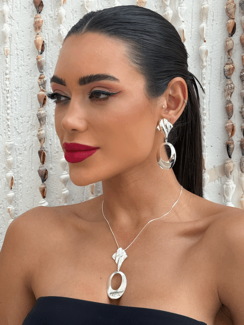 Conjunto Colar e Brinco Folheado a Ouro 18k e Prata Sara