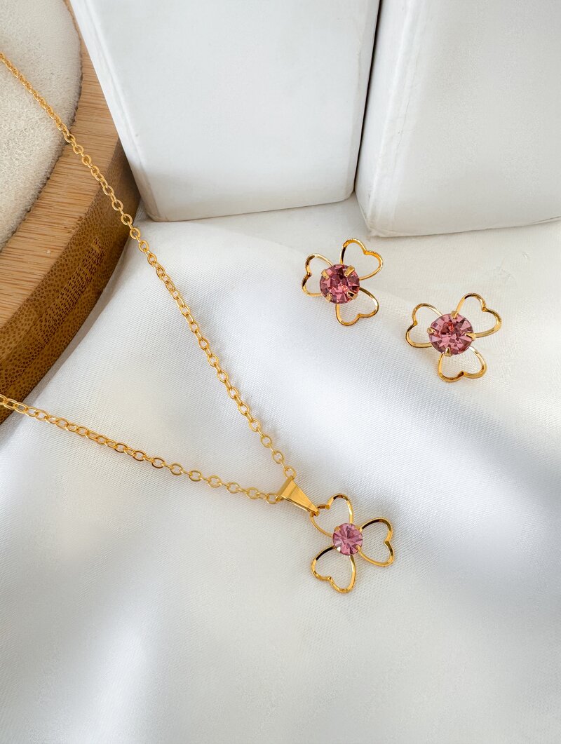 Conjunto Colar e Brinco Folheado a Ouro 18k Flor com Zircônia Rosa