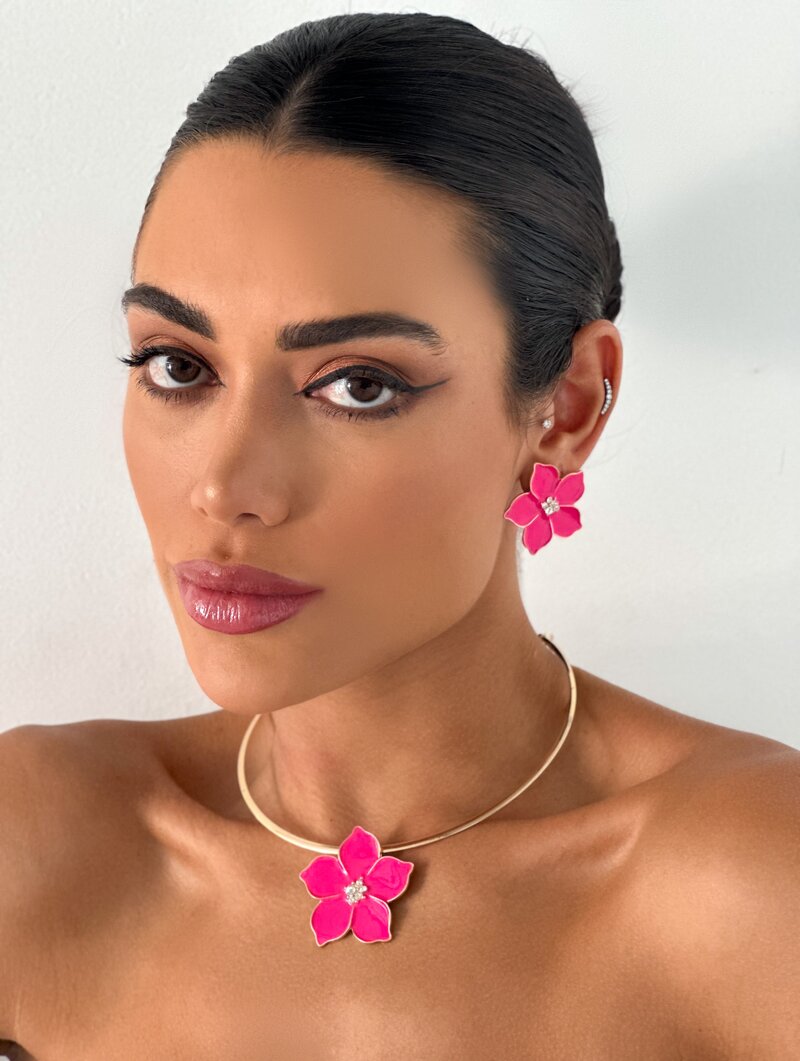 Conjunto Colar e Brinco Folheado a Ouro 18k Flor Esmaltada