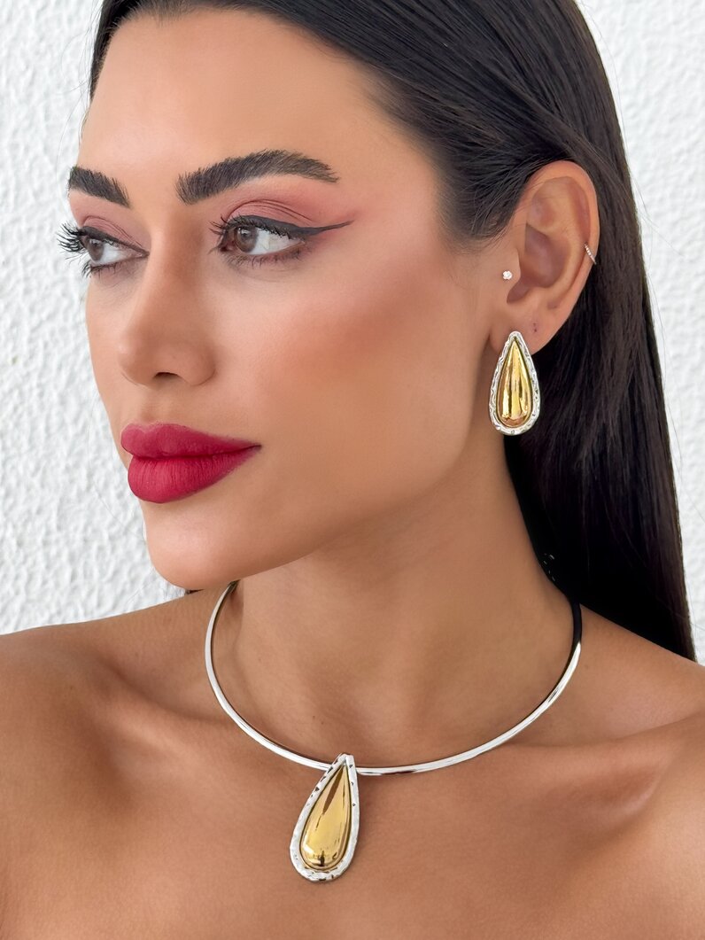 Conjunto Colar e Brinco Folheado a Ouro 18k Gota Alongada com Borda Martelada