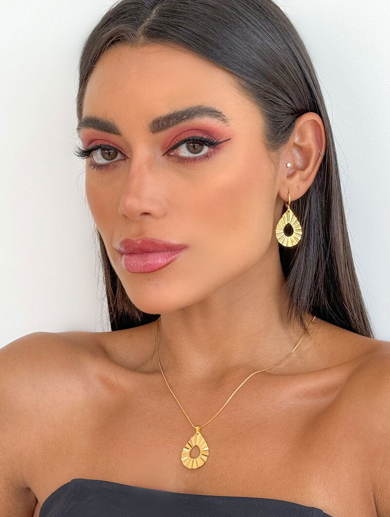 Conjunto Colar e Brinco Folheado a Ouro 18k Gota Martelada