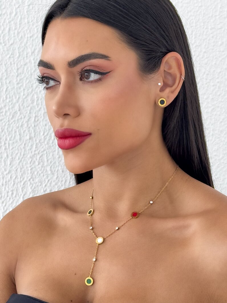 Conjunto Colar e Brinco Folheado a Ouro 18k Inspiração a Grandes Marcas Redondo