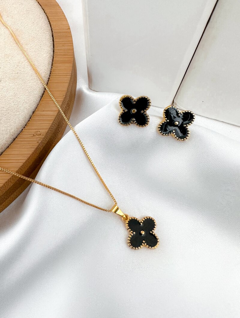 Conjunto Colar e Brinco Folheado a Ouro 18k Inspiração Joalheria