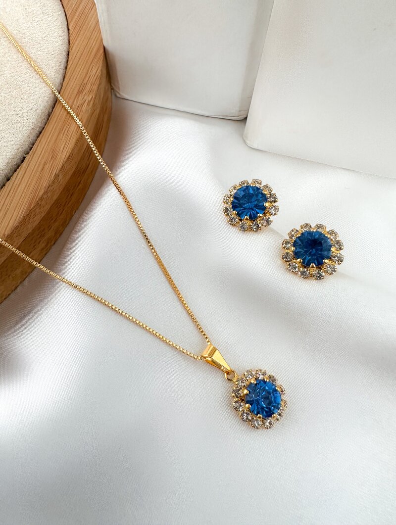 Conjunto Colar e Brinco Folheado a Ouro 18k Pedra de Zircônia Crevejada