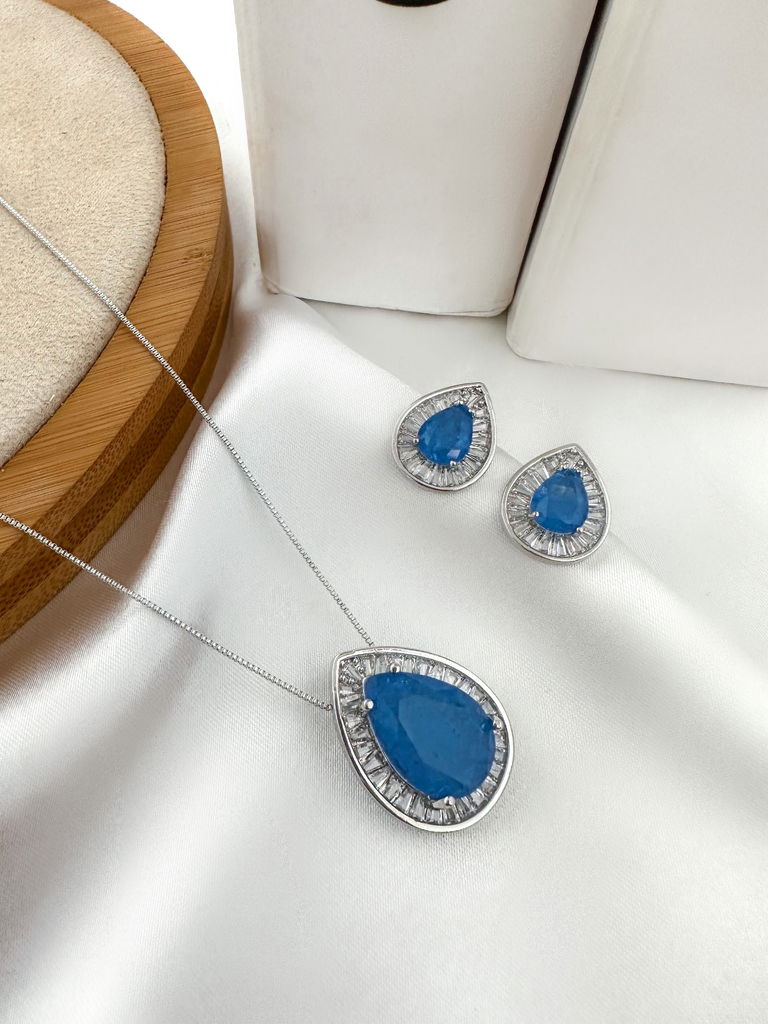 Conjunto colar e brinco pedra gota folheado a ouro 18k e prata 925