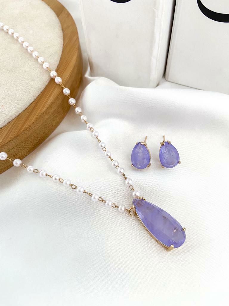Conjunto de colar e brinco com corrente de perolas e gota fusion