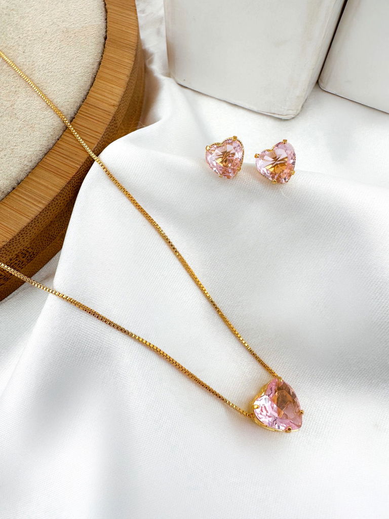 Conjunto de colar e brinco folheado a ouro 18k e prata 925 coração de zircônia.