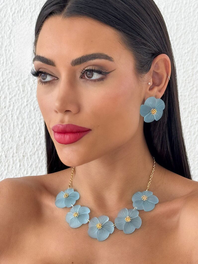 Conjunto de Colar e Brinco Folheado a Ouro 18k Flor de Resina