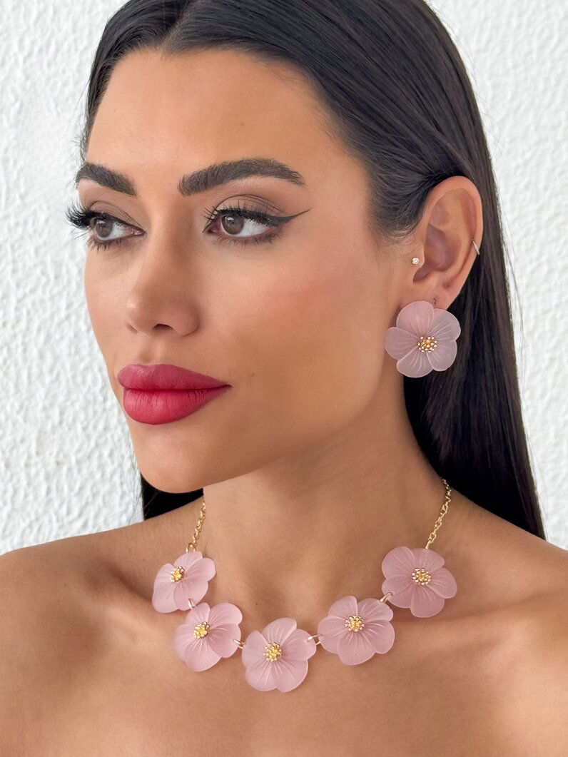 Conjunto de Colar e Brinco Folheado a Ouro 18k Flor de Resina