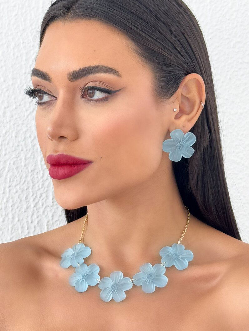 Conjunto de Colar e Brinco Folheado a Ouro 18k Flor de Resina Lisa