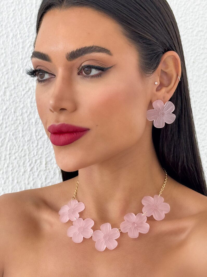 Conjunto de Colar e Brinco Folheado a Ouro 18k Flor de Resina Lisa