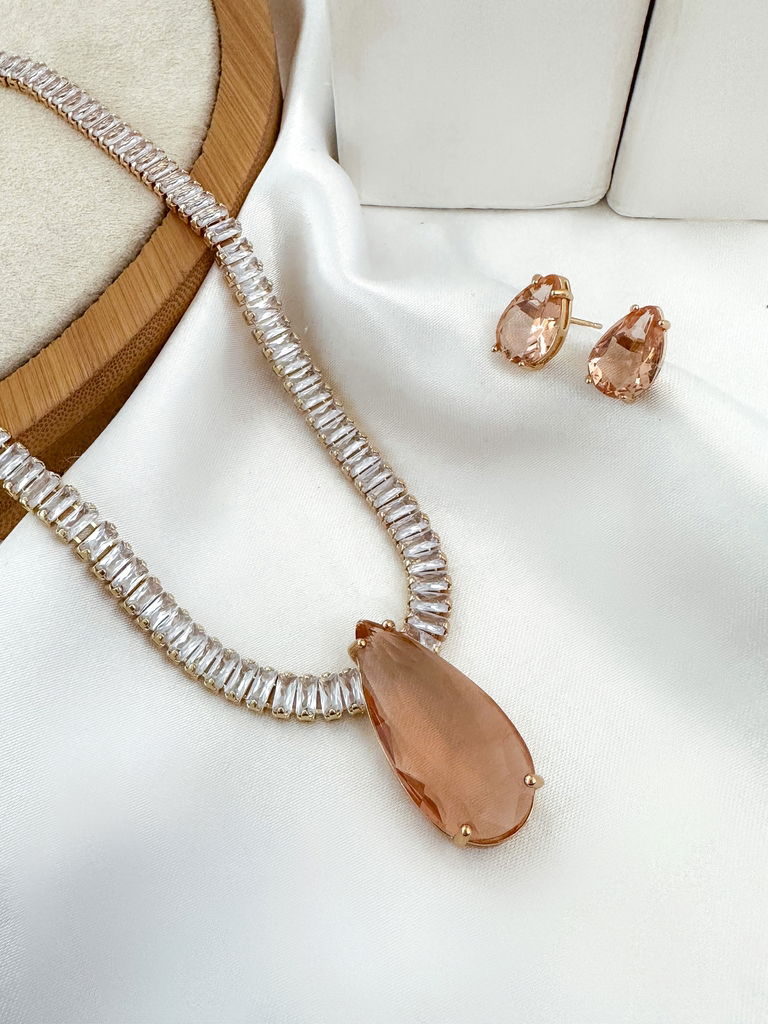 conjunto folheado a ouro 18k e prata 925 corrente com navetes e gota em zircônia