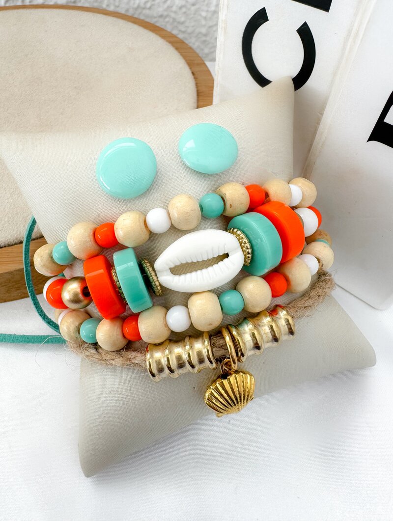 Conjunto Pulseiras e Brinco com Miçangas e Búzio