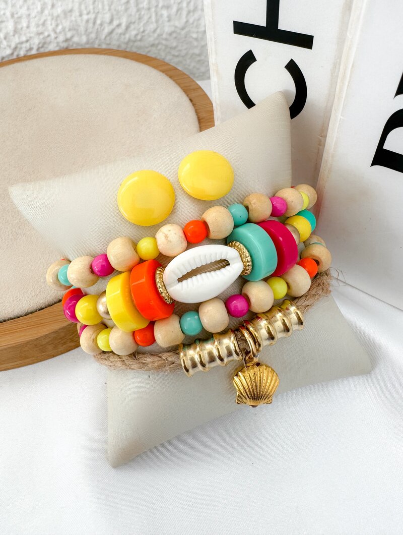 Conjunto Pulseiras e Brinco com Miçangas e Búzio