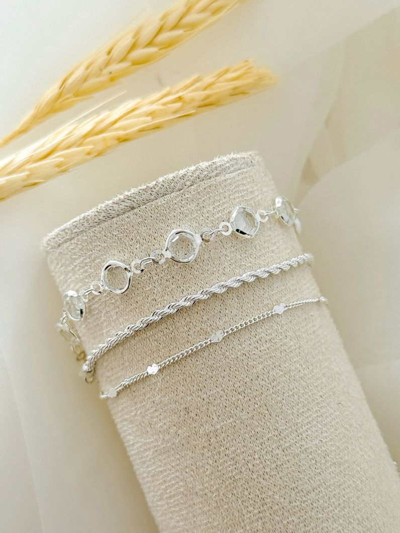 Conjunto Três Pulseiras Folheado a Prata 925 Cordão Baiano, Pontos de Luz e Coração