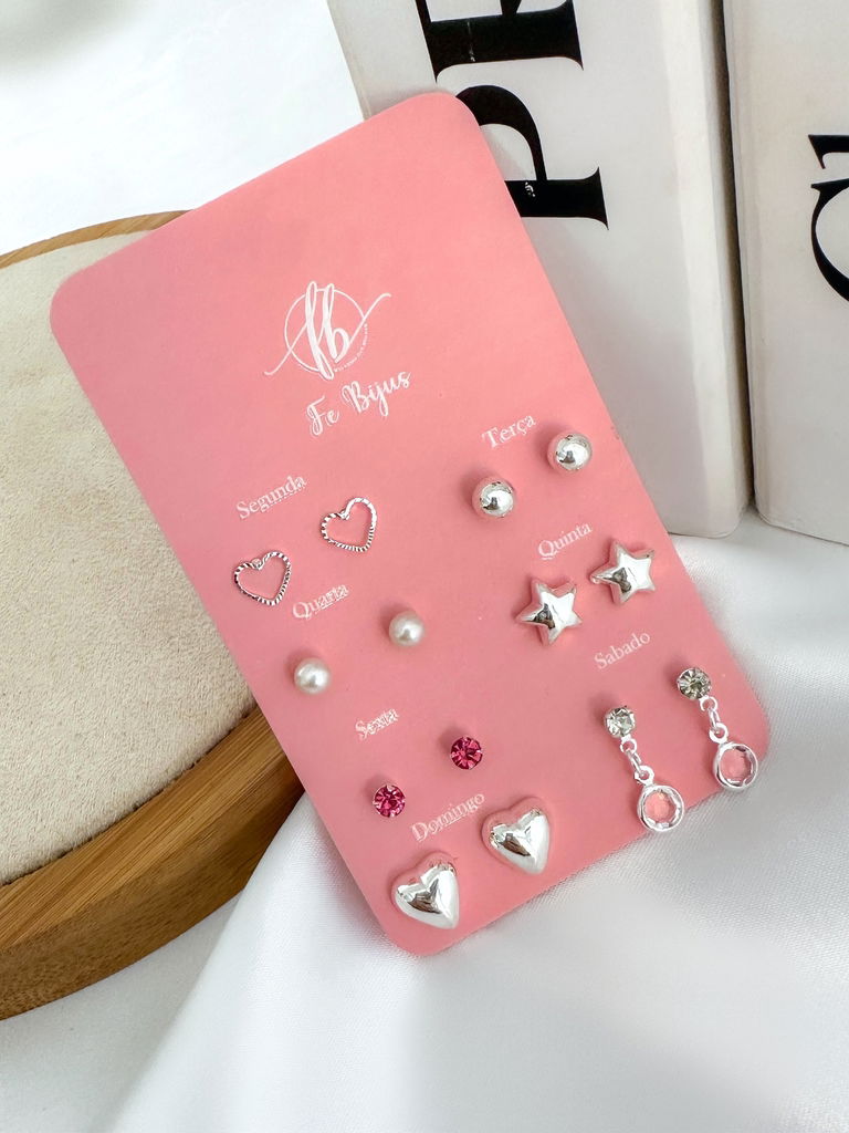 Kit brinco semaninha com coração, esfera lisa e ponto de luz folheado a ouro 18k e prata 925