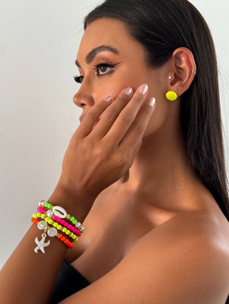 Kit com 4 Pulseiras de Miçangas e Brinco