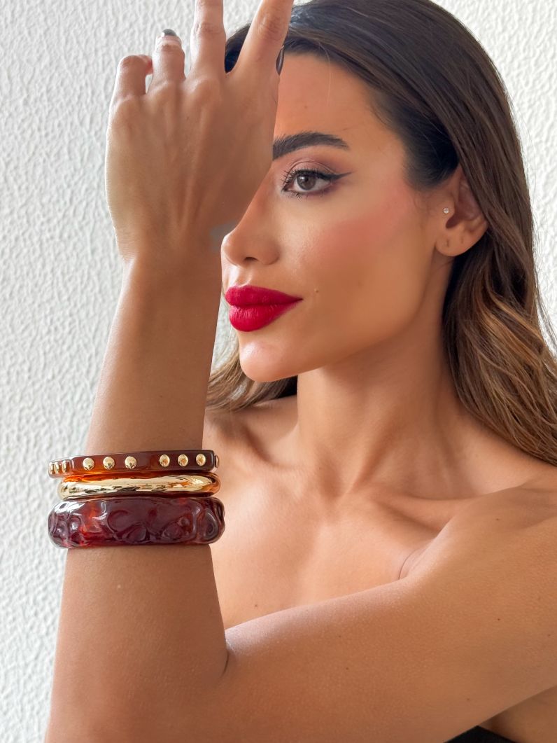 Kit de Braceletes Folheado a Ouro 18k Resinado e Liso Formas