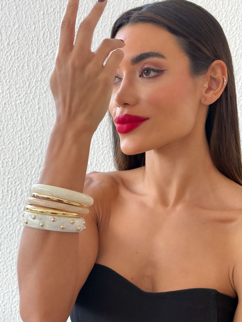 Kit de Braceletes Folheado a Ouro 18k Resinados