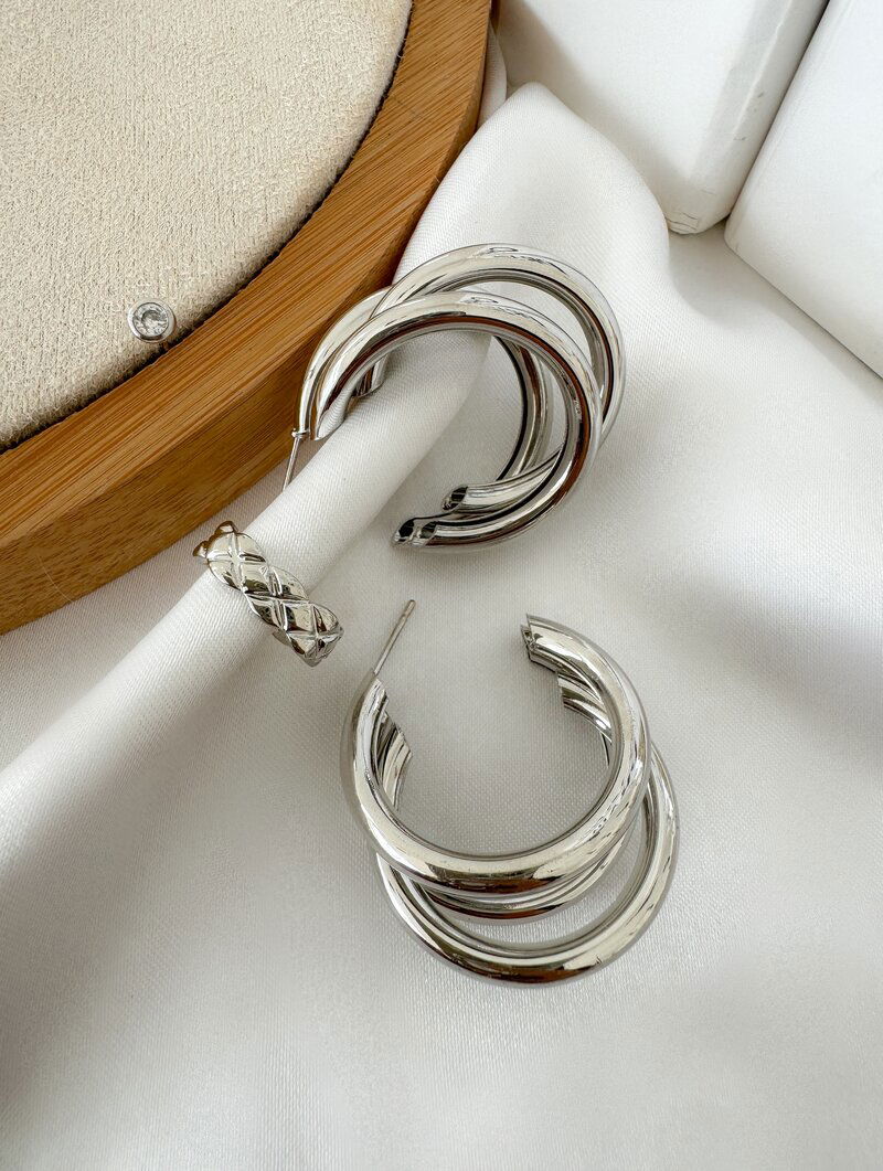Kit de Brincos e Piercing Folheados a Ouro 18k e Prata Argola G