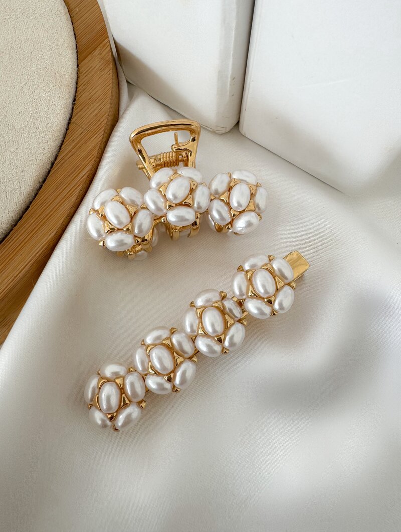 Kit Duas Presilhas Folheadas a Ouro 18k Flores com Pérolas