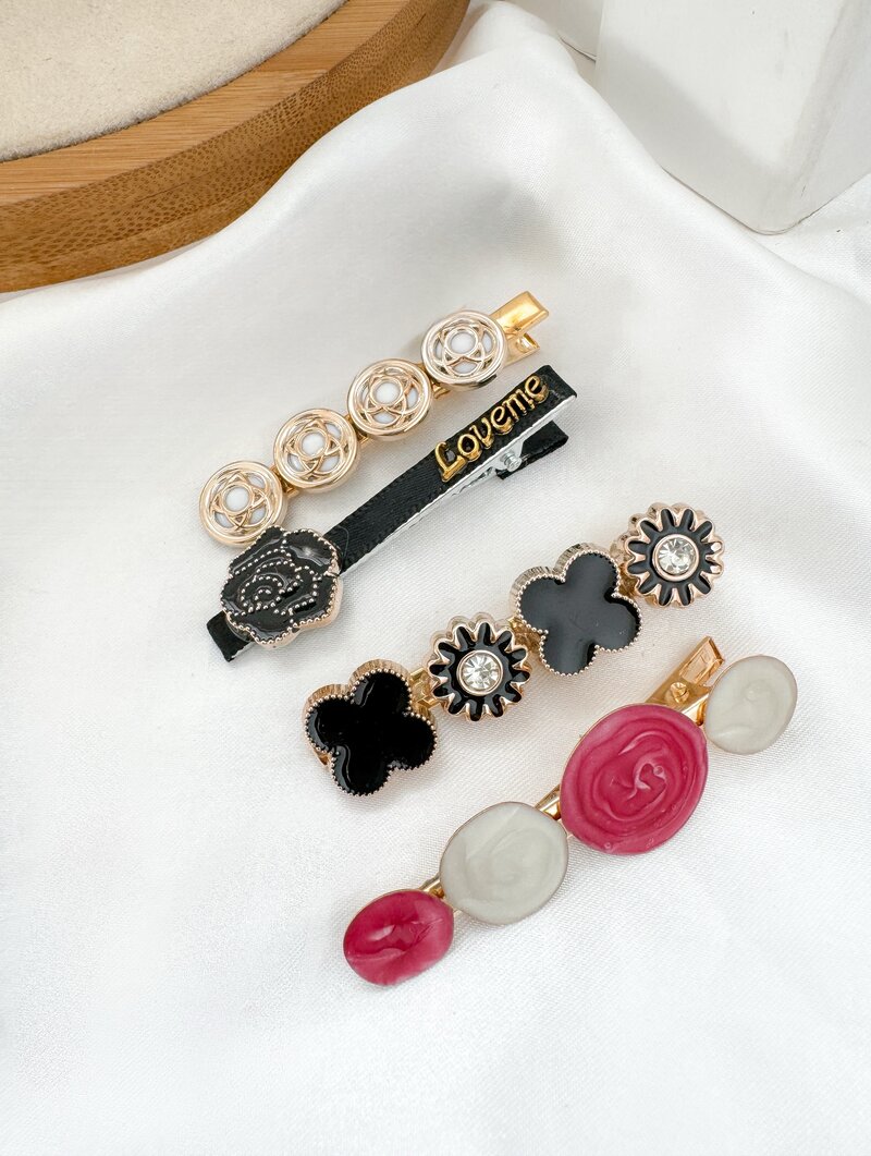 Kit Presilha Folheado a Ouro 18k e Prata Resina, Botton e Flowers