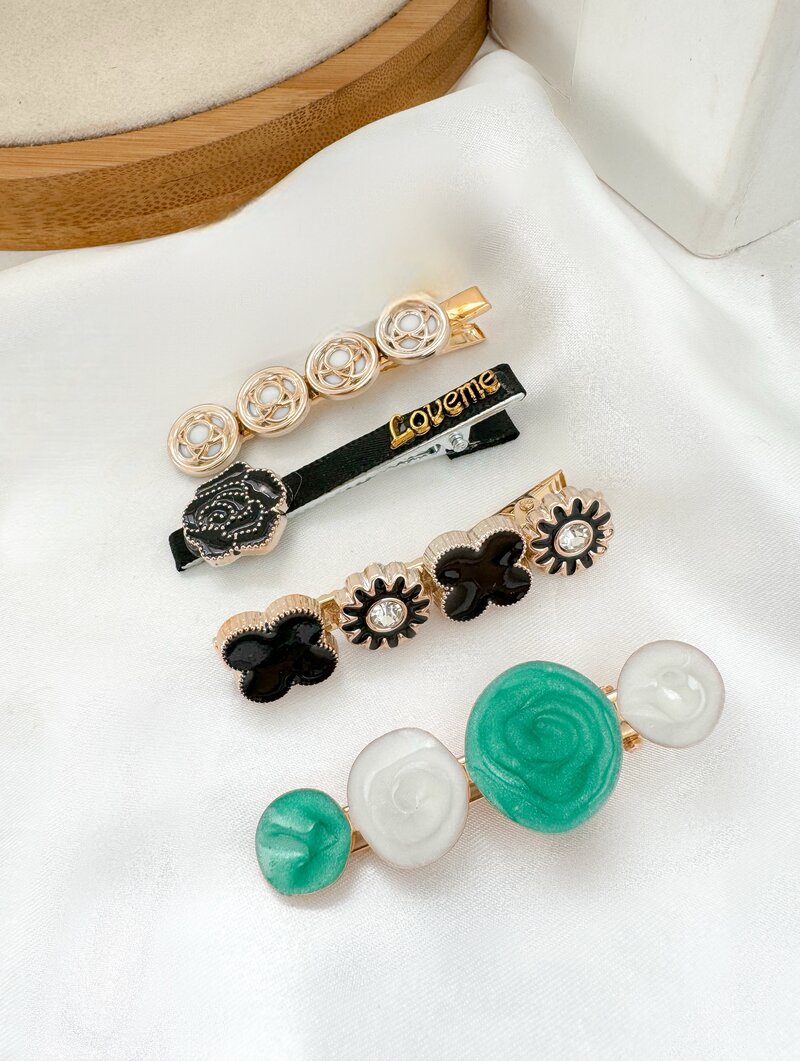 Kit Presilha Folheado a Ouro 18k e Prata Resina, Botton e Flowers