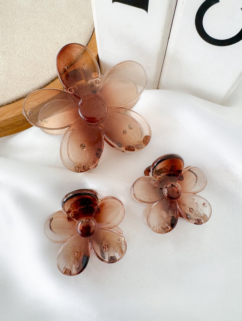 Kit Três Presilhas Flores de Acrílico