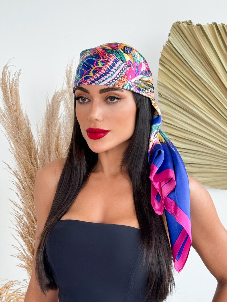 Lenço Blogger Detalhe Xadrez Floral