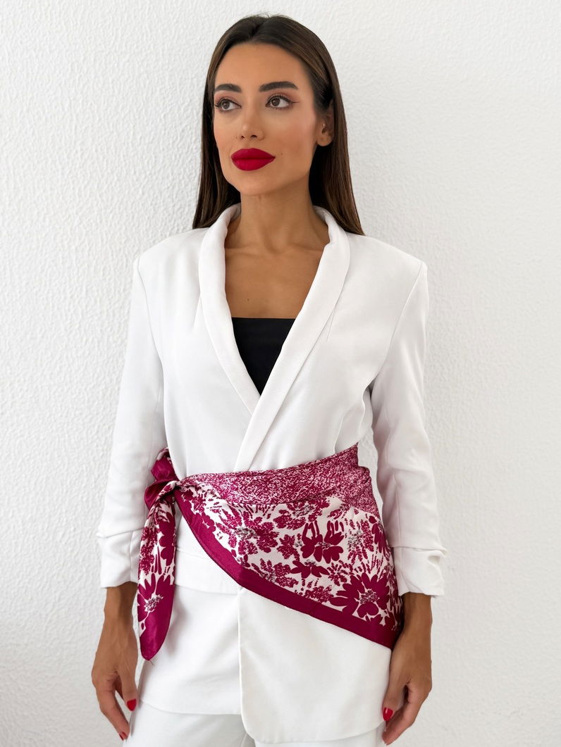 Lenço Blogger Elegante