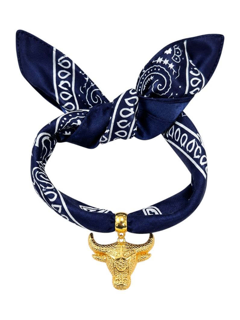 Lenço Estampado Pingente Touro