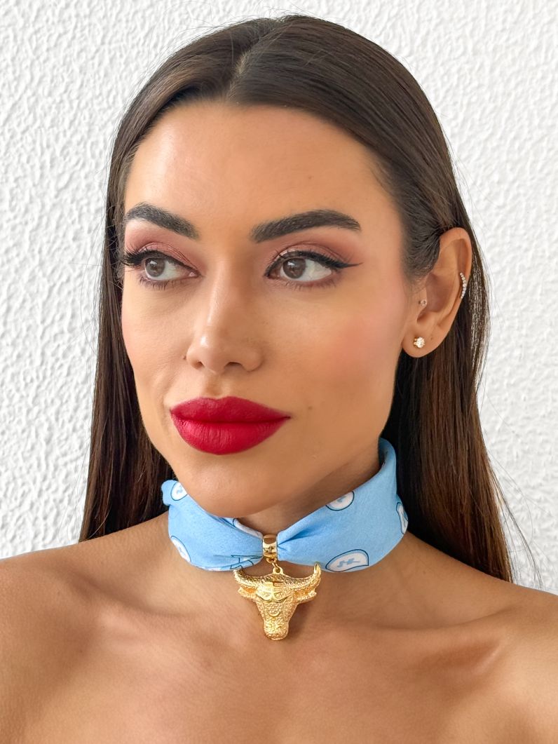 Lenço Estampado Pingente Touro