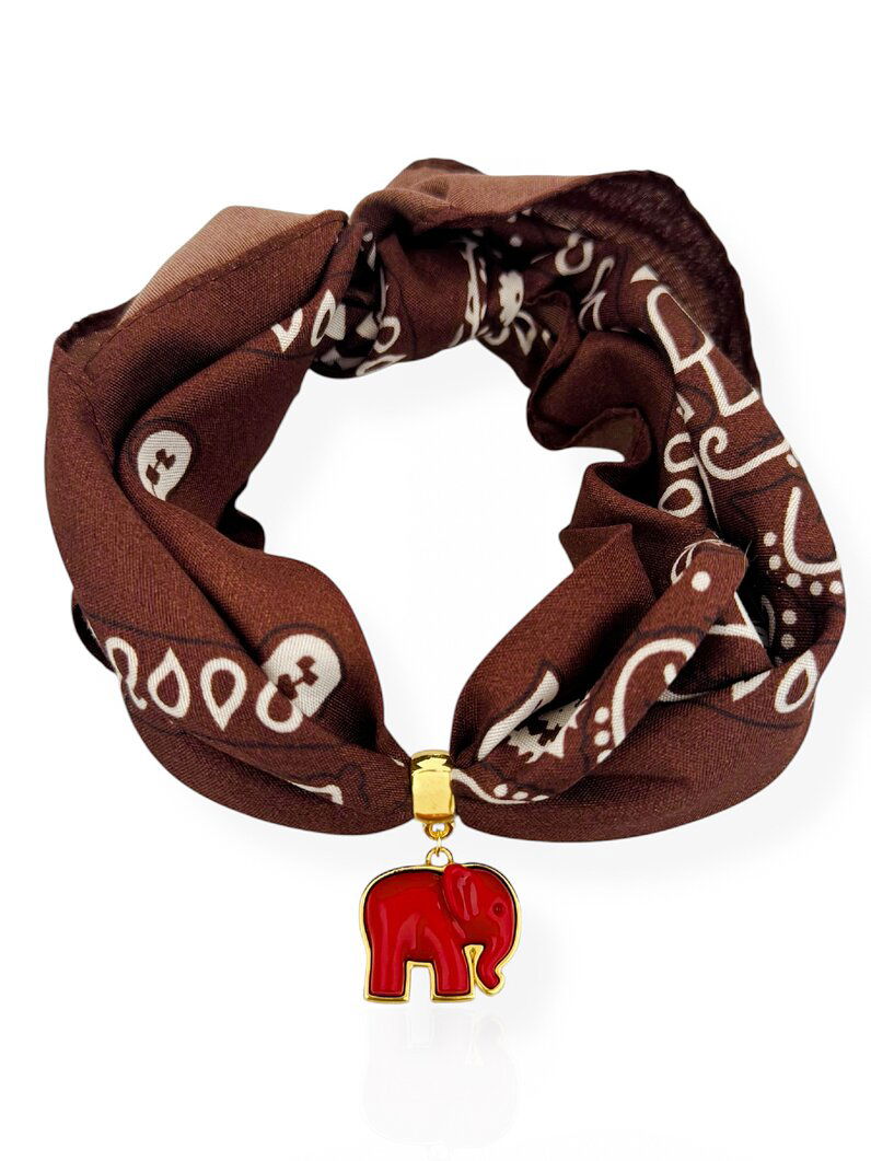 Lenço Marrom, Com Pingente Design Elefante