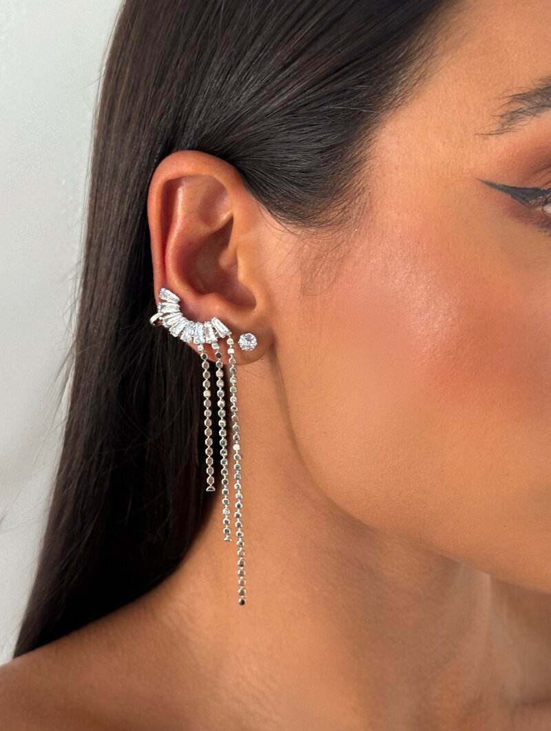 Piercing Ear Cuff Folheado a Ouro 18k e Prata Navetes com Franja
