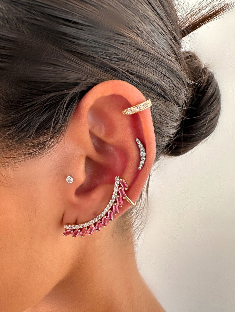 Piercing Ear Cuff Folheado a Ouro 18k e Prata Navetes de Zircônia com Detalhe Cravejado
