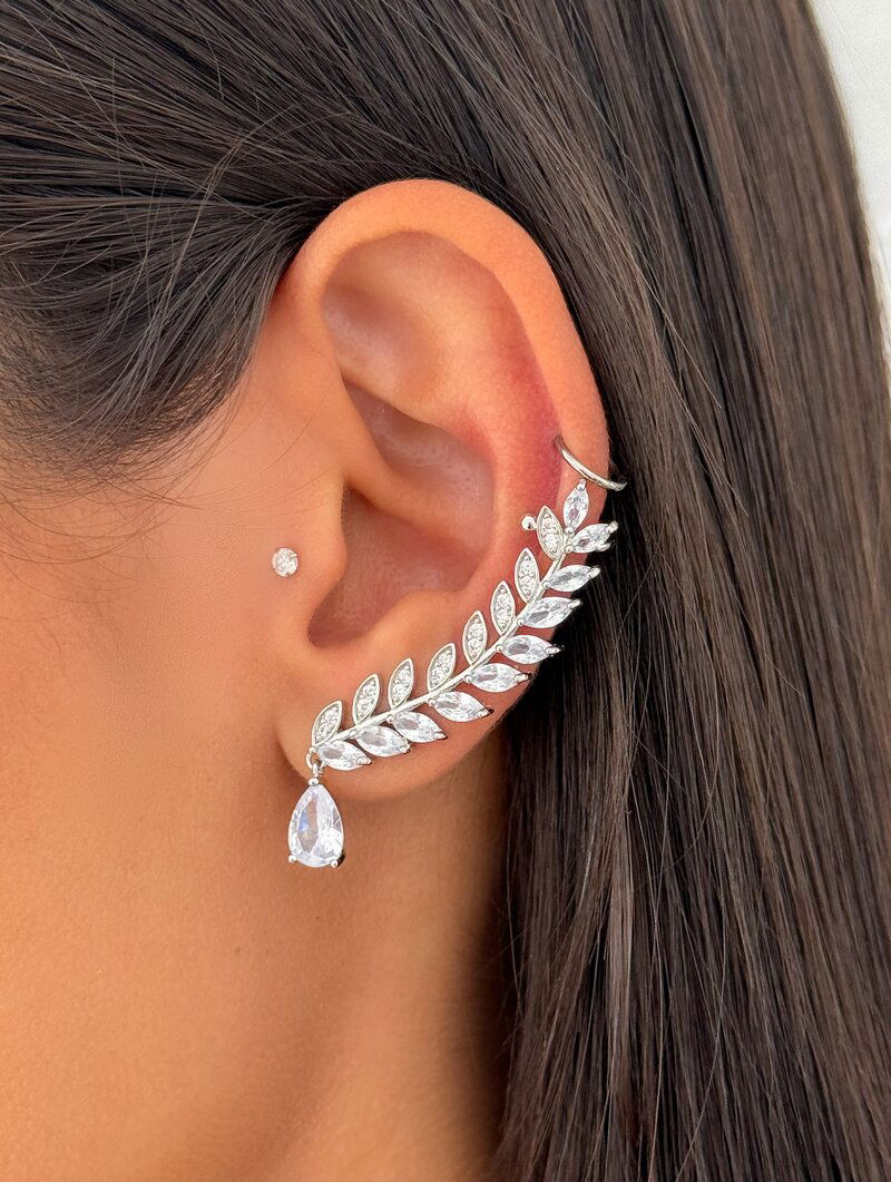 Piercing Ear Cuff Folheado a Ouro 18k e Prata Ramo Floral com Zircônias