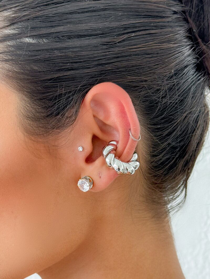 Piercing Fake Folheado a Ouro 18k e Prata Argola Torcida
